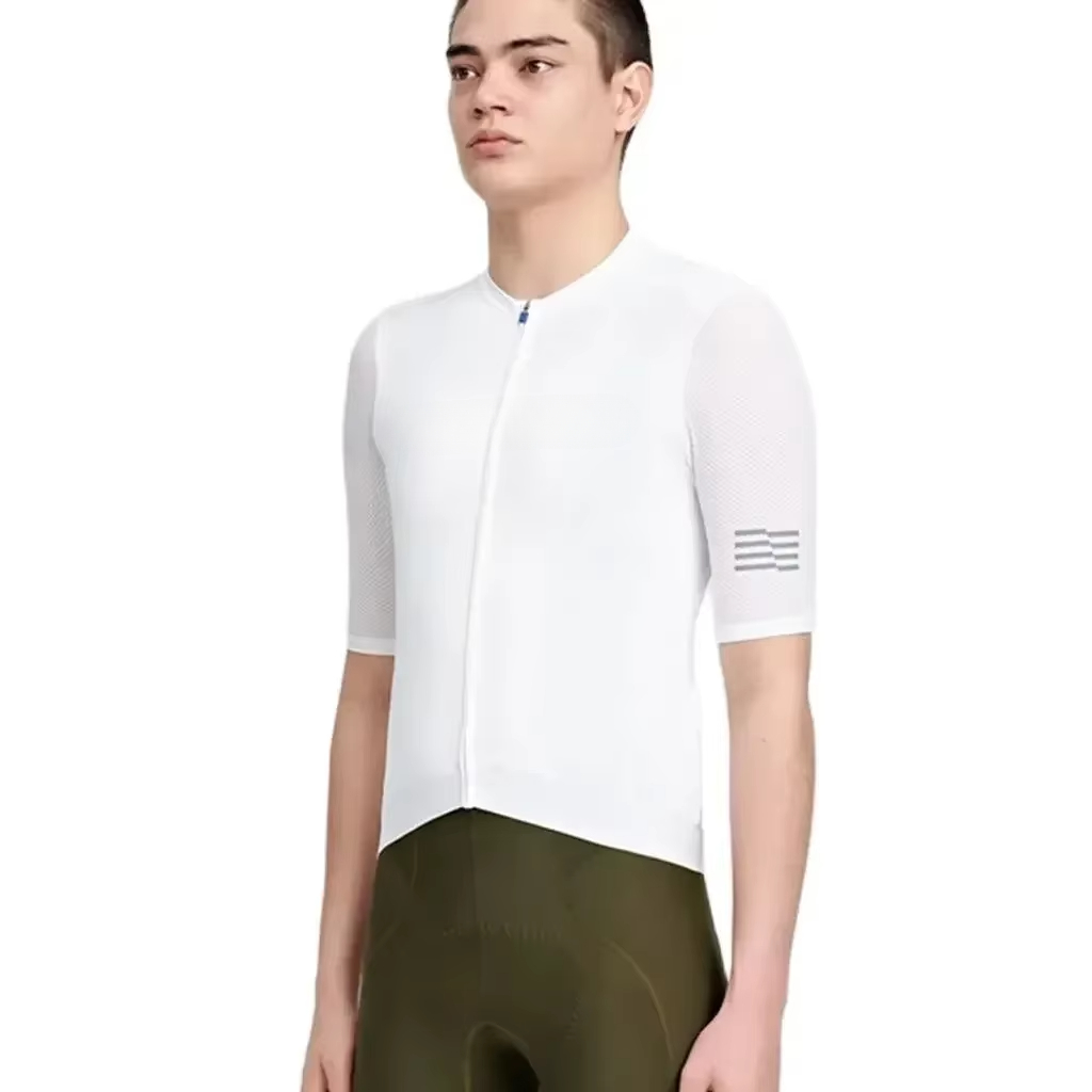 ملابس جيرسي خفيفة الوزن بأكمام - مراجعة Mountain Biking Shorts وسعره