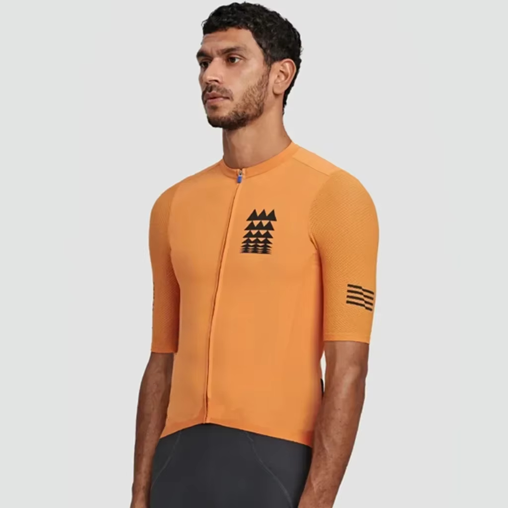 ملابس جيرسي خفيفة الوزن بأكمام - مراجعة Mountain Biking Shorts وسعره